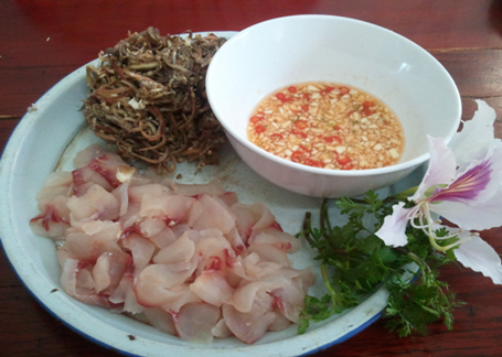 Gỏi cá hoa chuối của người Thái miền Tây Bắc